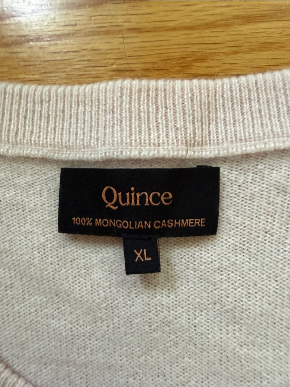 Quince 100% Mongolian Cashmere Sweater Pink Crewneck - Picture 3 of 5